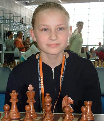 Lara Stock Chess